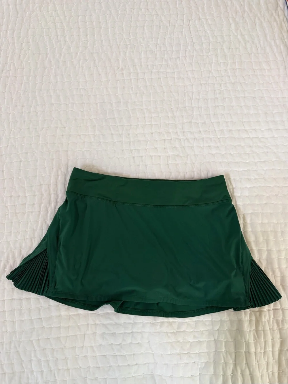 Lululemon Play off the Pleats tennis skirt Forest Grewn